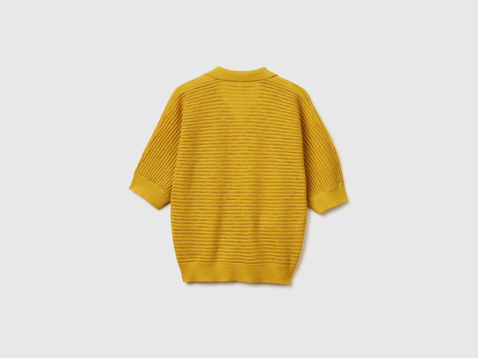 Perforated polo shirt in linen blend - ucb_image_BS