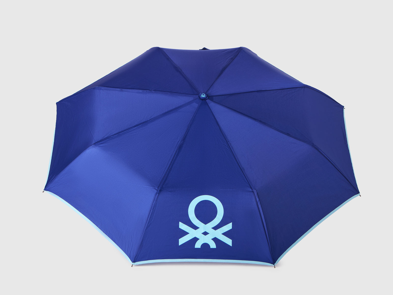 Blue umbrella - ucb_image_DS1