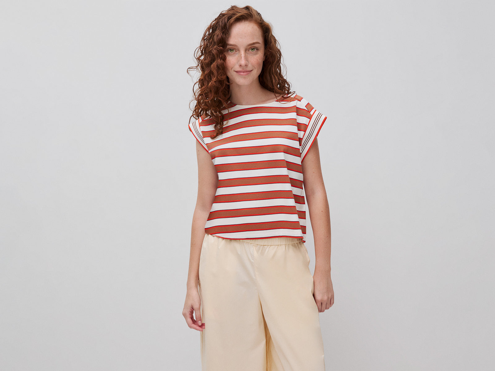 T-shirt sem mangas às riscas - ucb_image_F