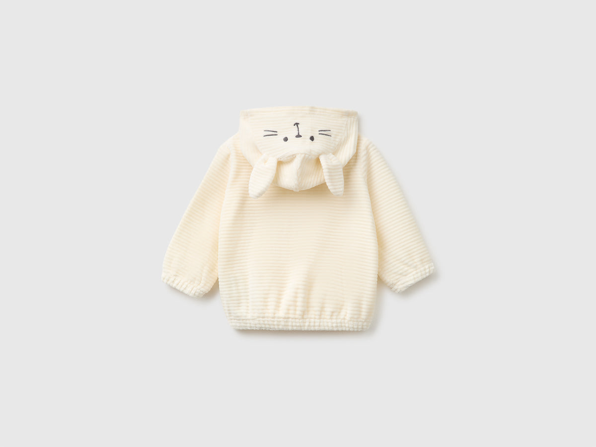 Casaco em chenille com bordado - ucb_image_BS