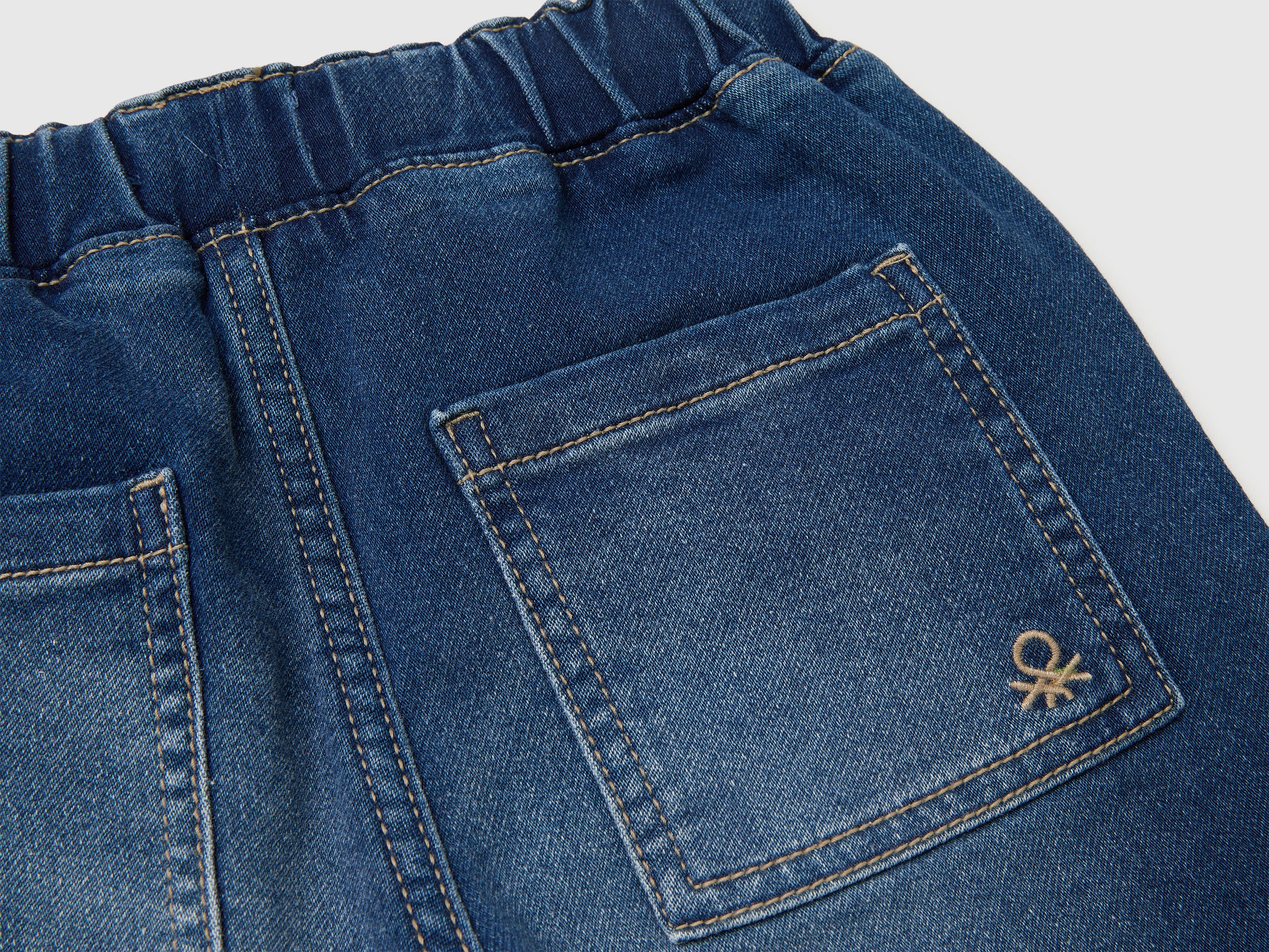Denim-effect Bermuda shorts - ucb_image_DS1