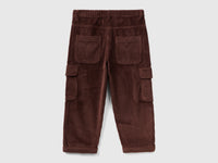 Calças em veludo com bolsos - ucb_image_BS