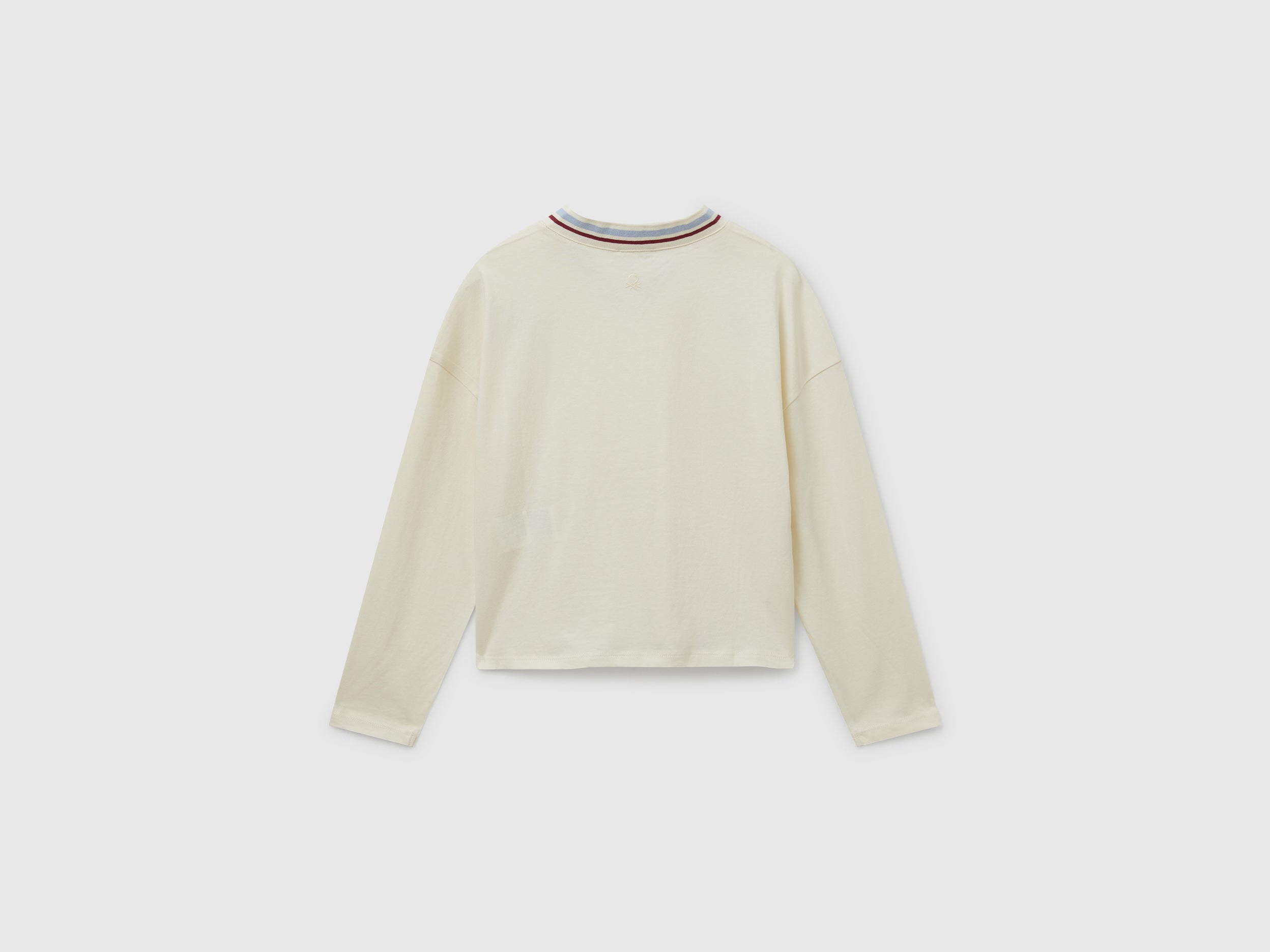 T-shirt com bordado lantejoulas - ucb_image_BS