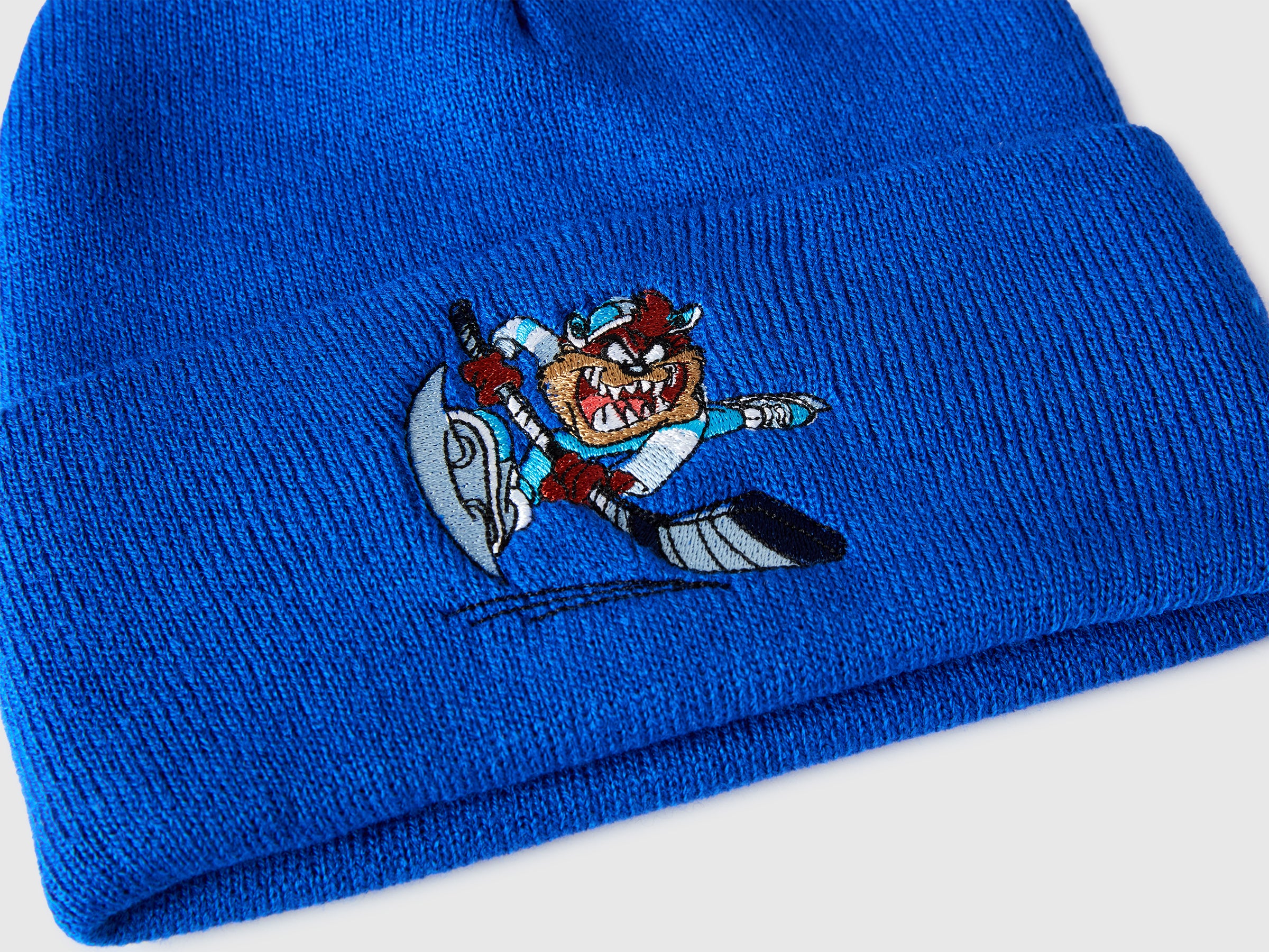 Looney Tunes x Olympic Collection blue beanie - ucb_image_DS1