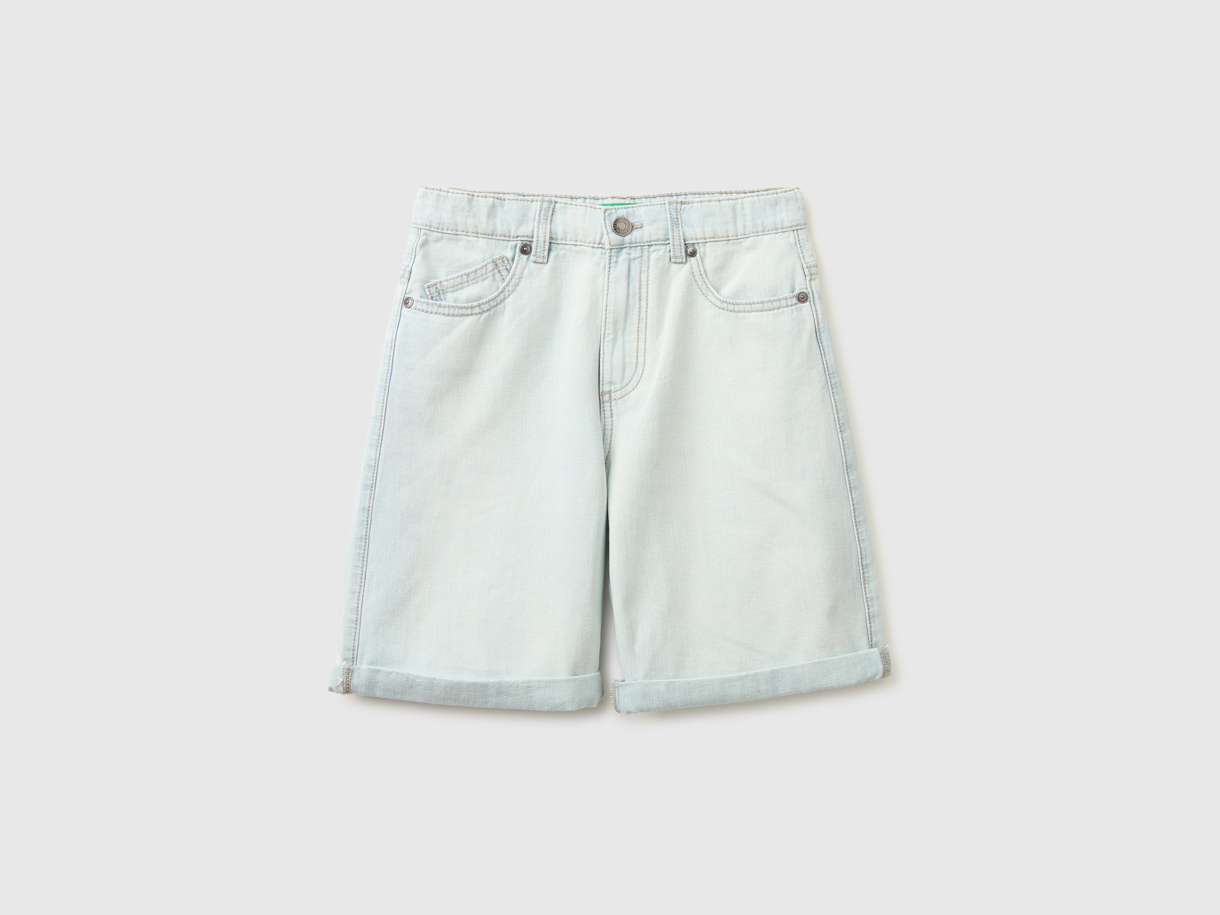 Denim Bermuda shorts with cuffs - ucb_image_FS