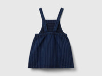 Saia jardineira de jeans com risca de giz - ucb_image_BS