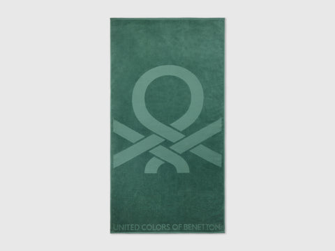 Green beach towel - ucb_image_FS