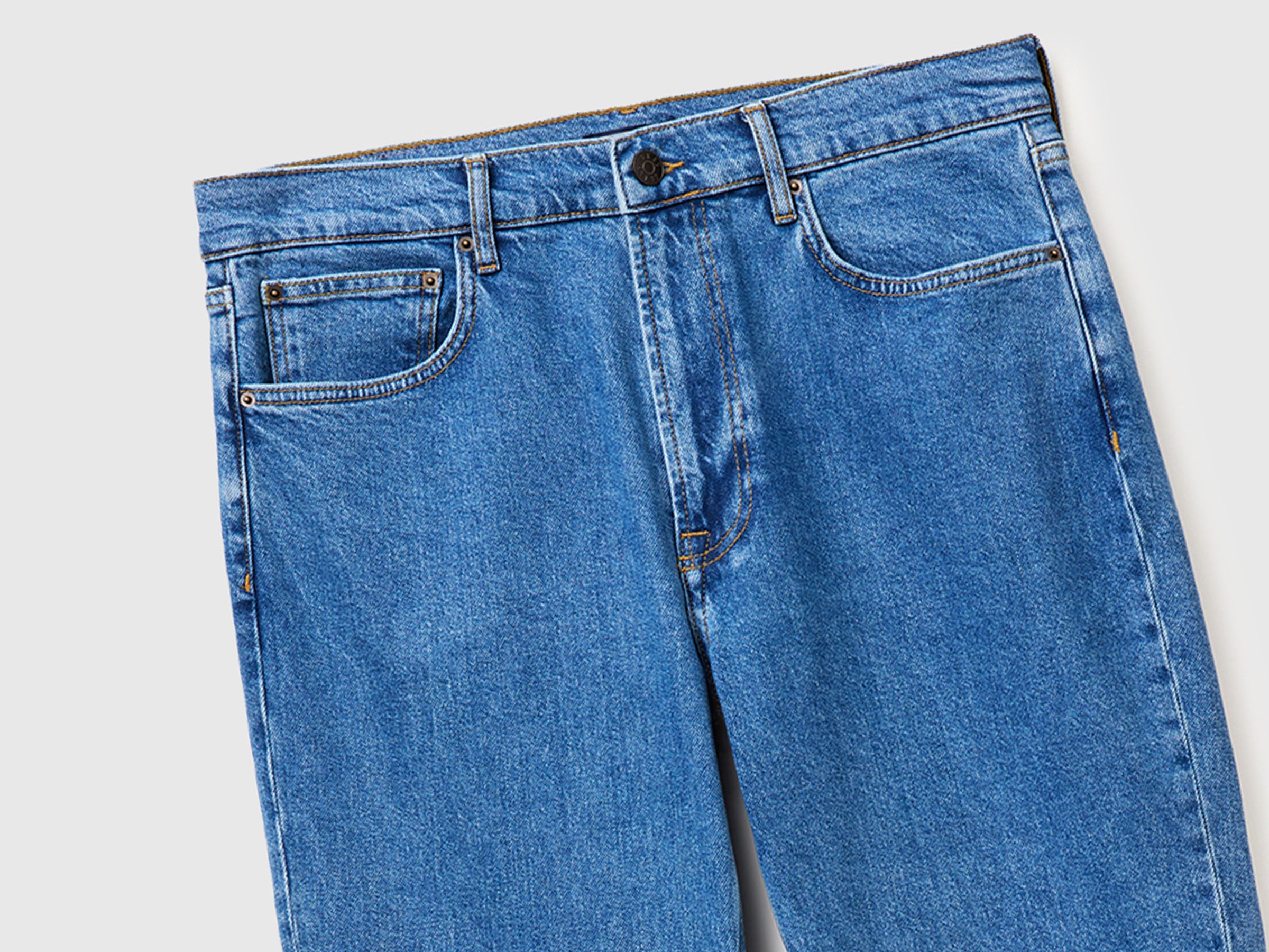 Medium blue wash bootcut jeans - ucb_image_DS1