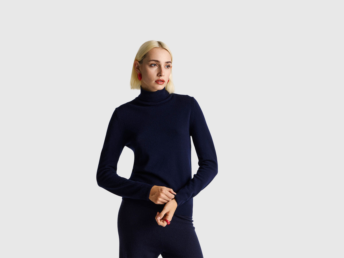 Dark blue turtleneck in pure Merino wool - ucb_image_F