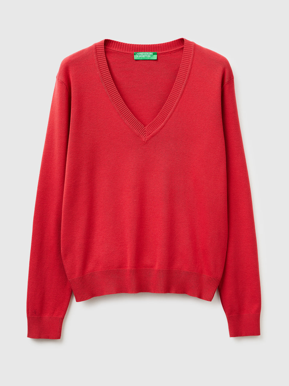 Strawberry red V-neck sweater in tricot cotton - ucb_image_FS