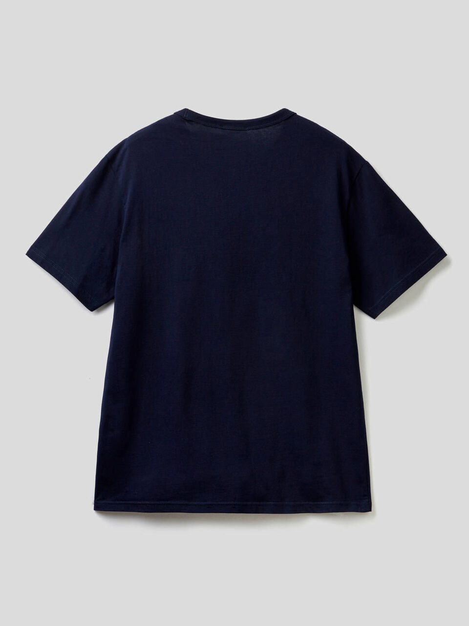 Dark blue t-shirt with logo print