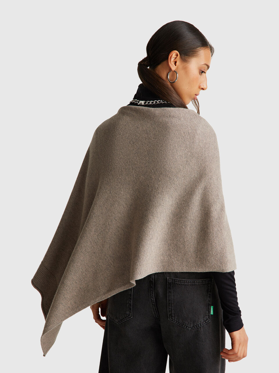 CAPE Women image number null