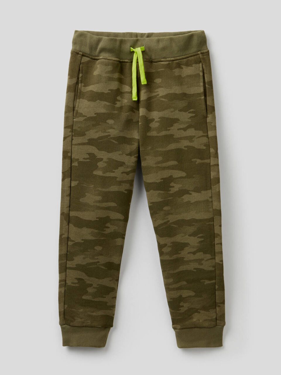 Camouflage sweatpants image number 1