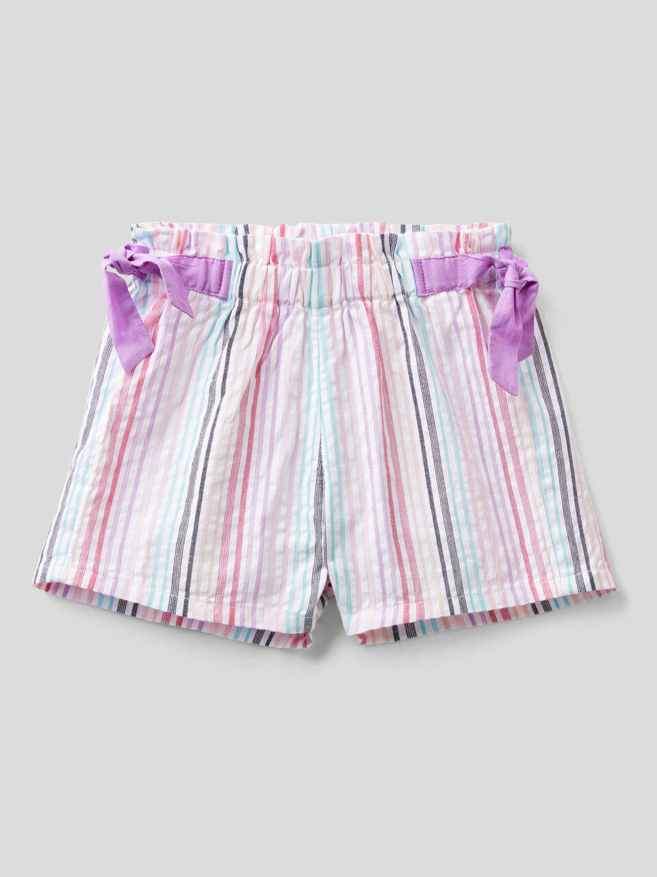 Striped shorts with bows image number 1