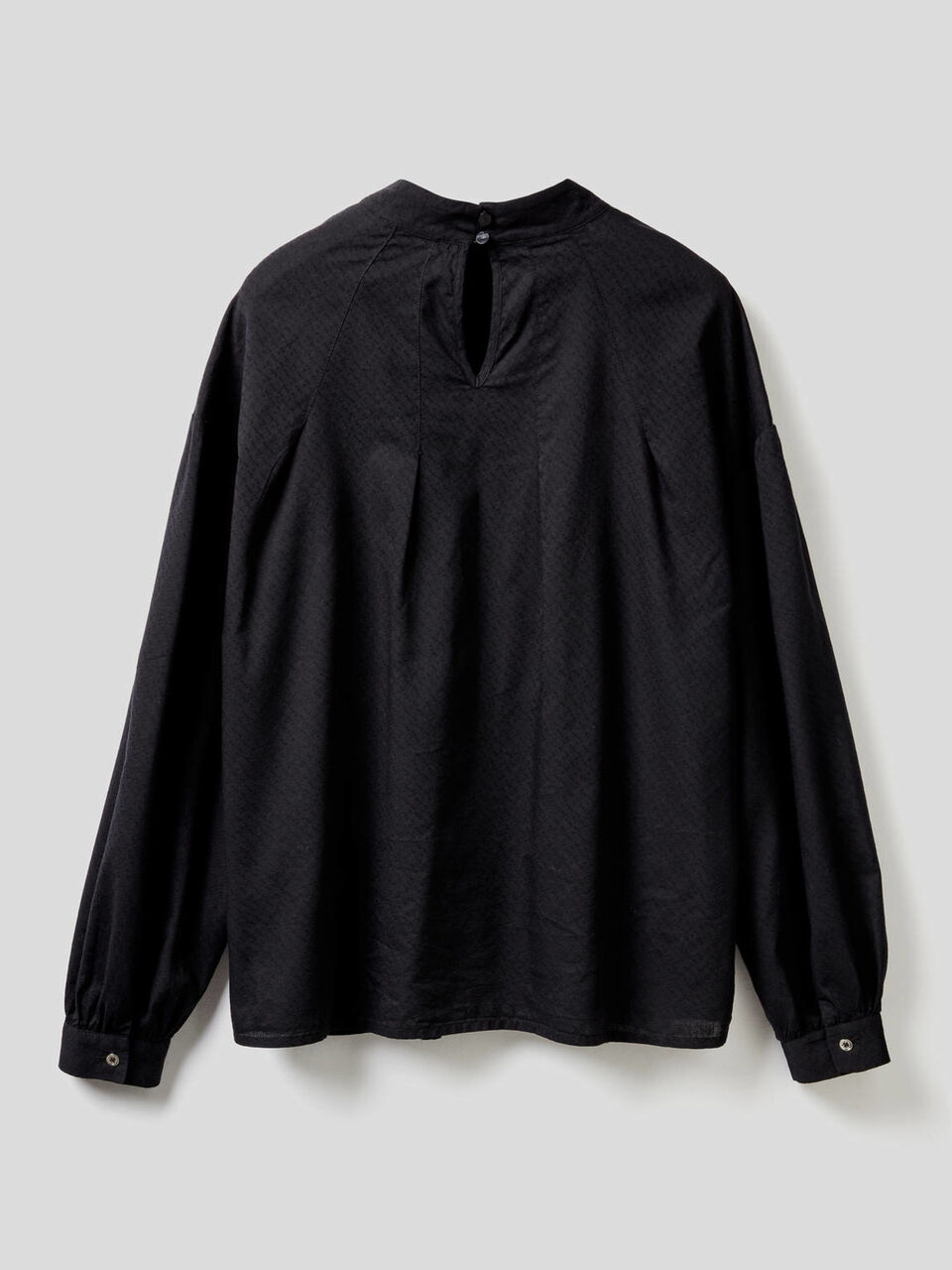 Blouse with high neck image number 2