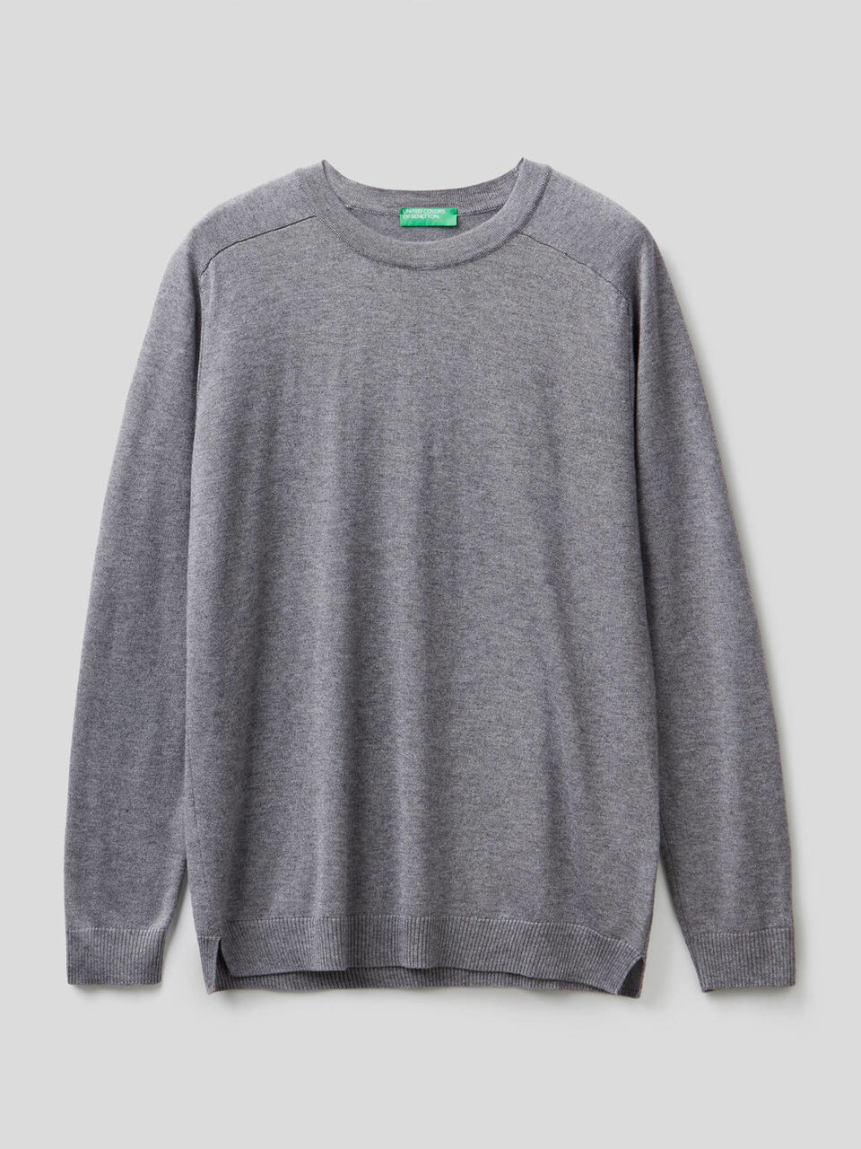 Solid colored crew neck sweater image number 1