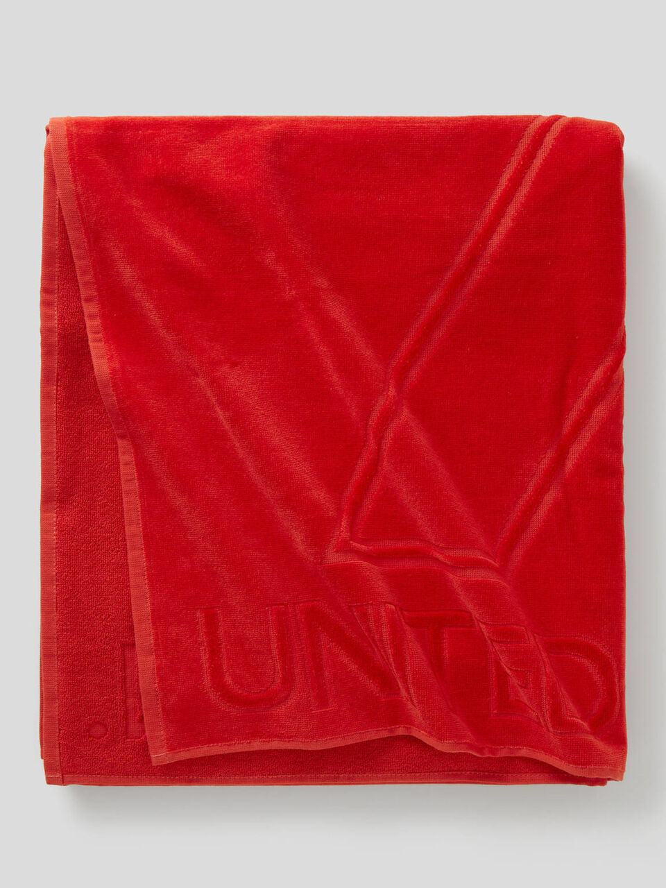 Logoed beach towel image number 1
