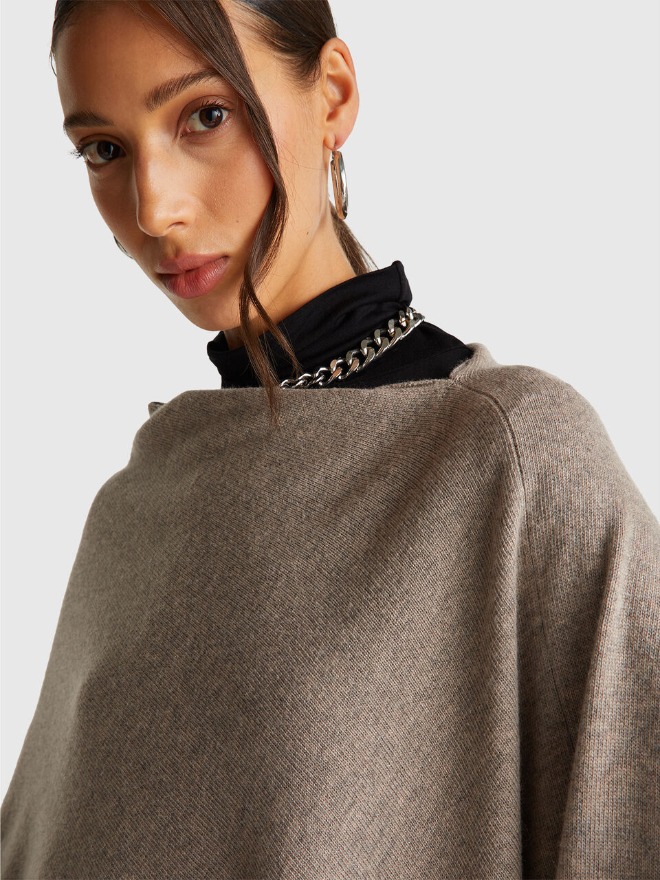 CAPE Women image number null