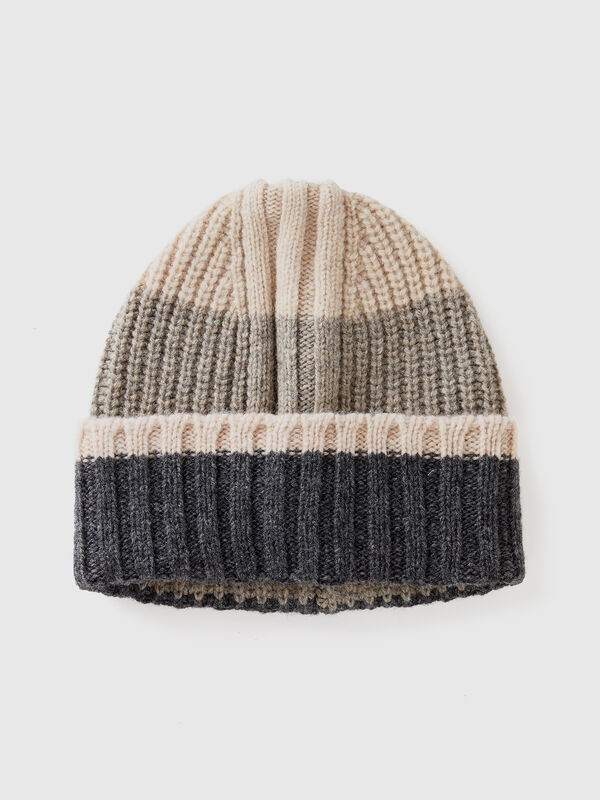 Striped cap in pure Shetland wool Men