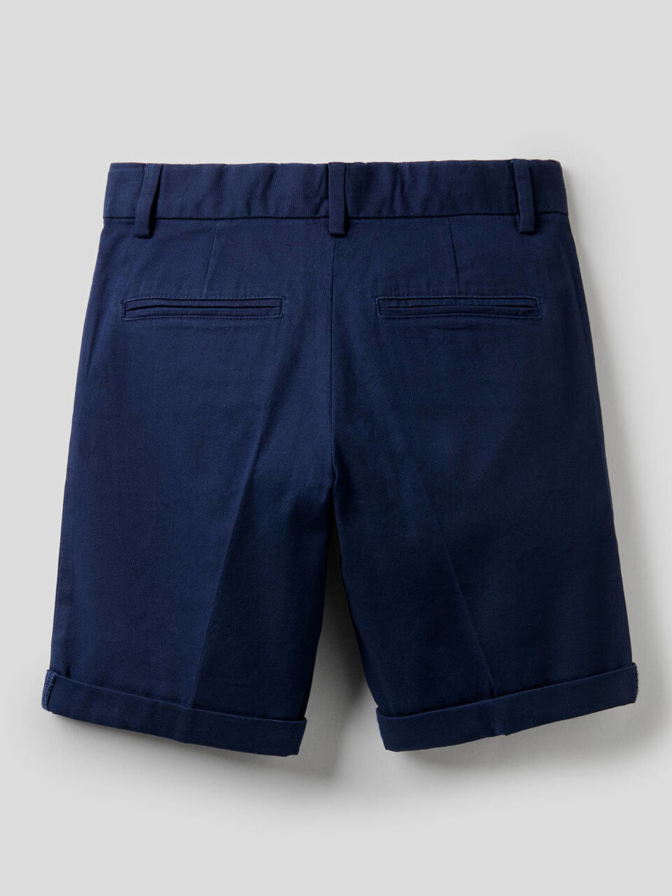 Bermudas in stretch cotton image number 2