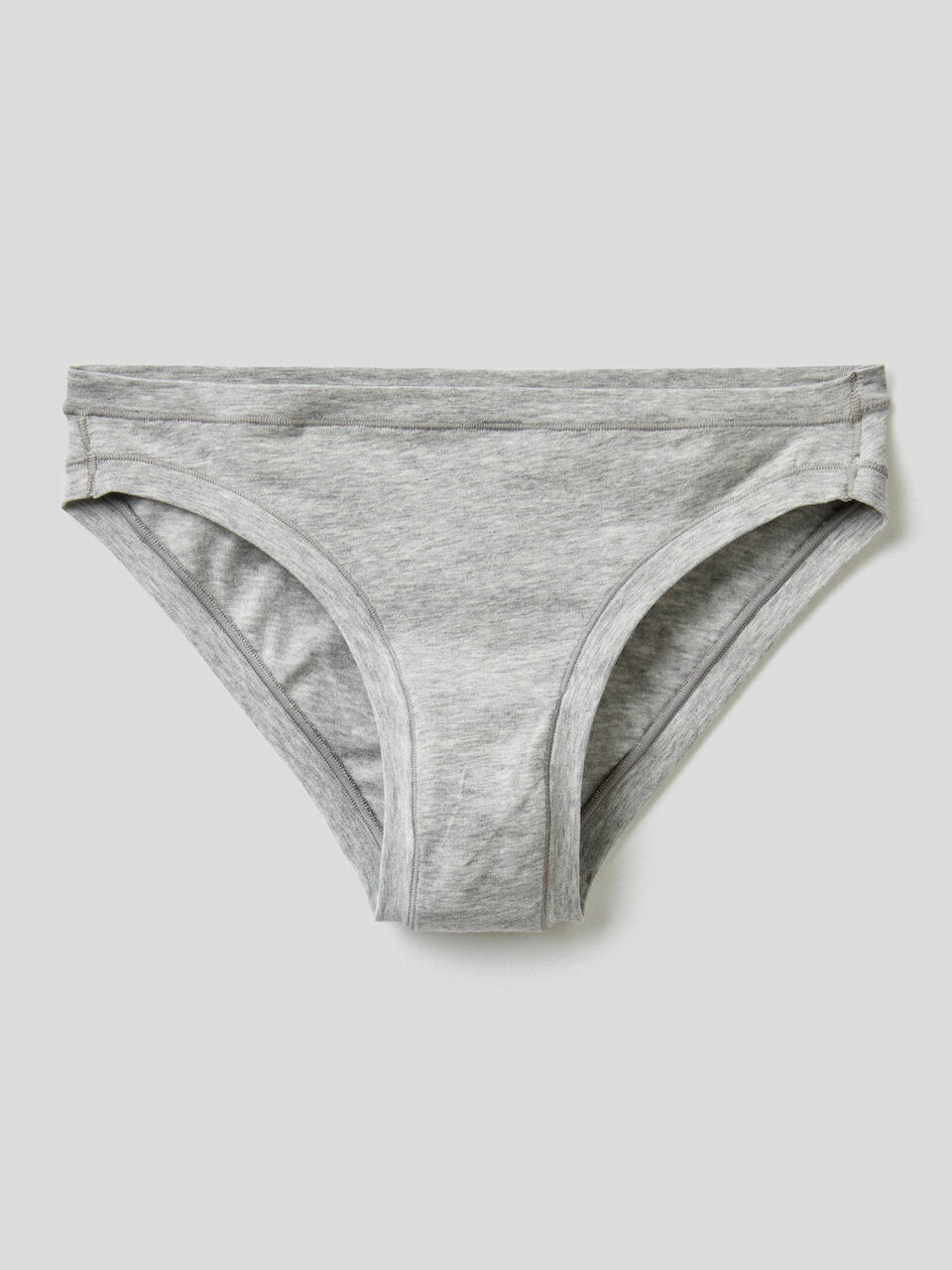 Low-rise underwear image number 1