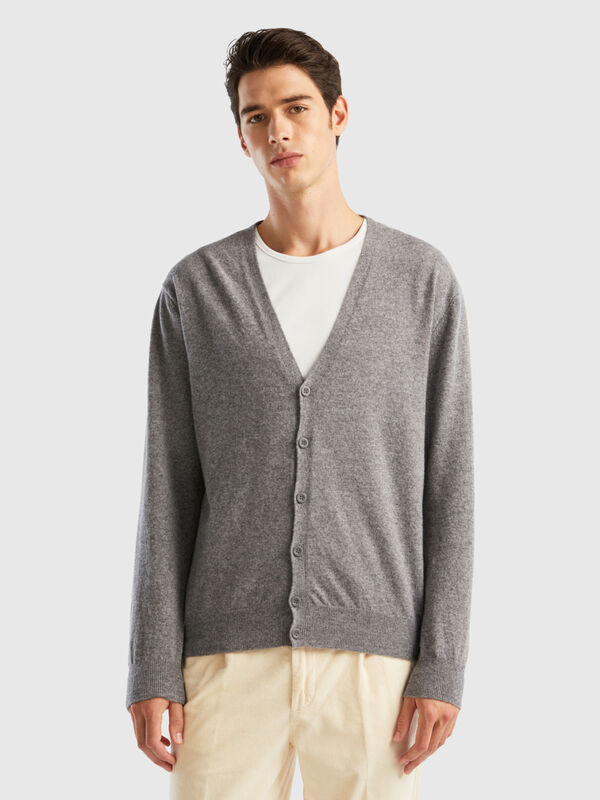 Gray V-neck cardigan in pure Merino wool