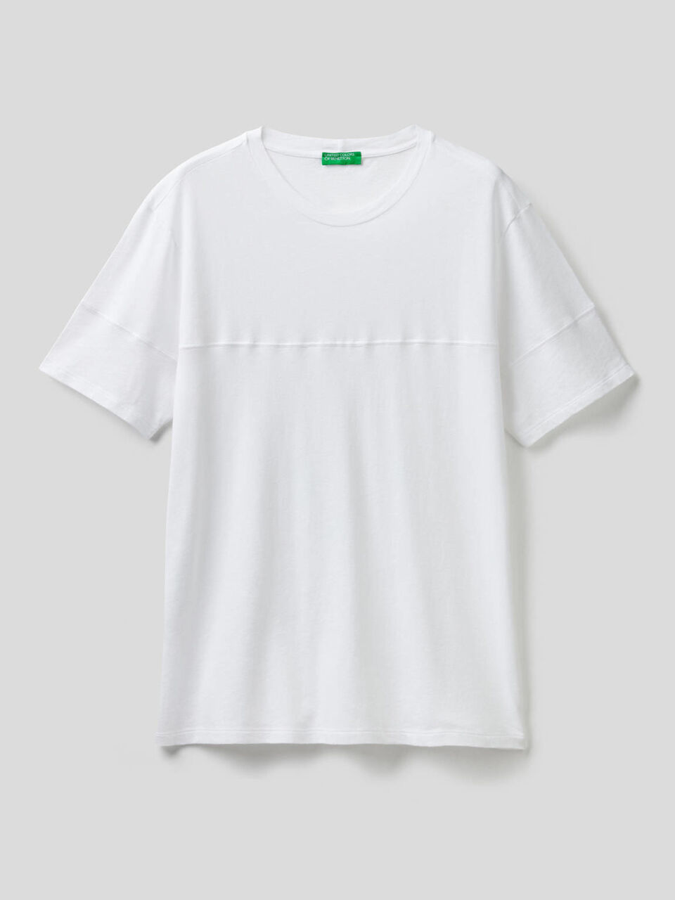 Solid color t-shirt in linen blend image number 1