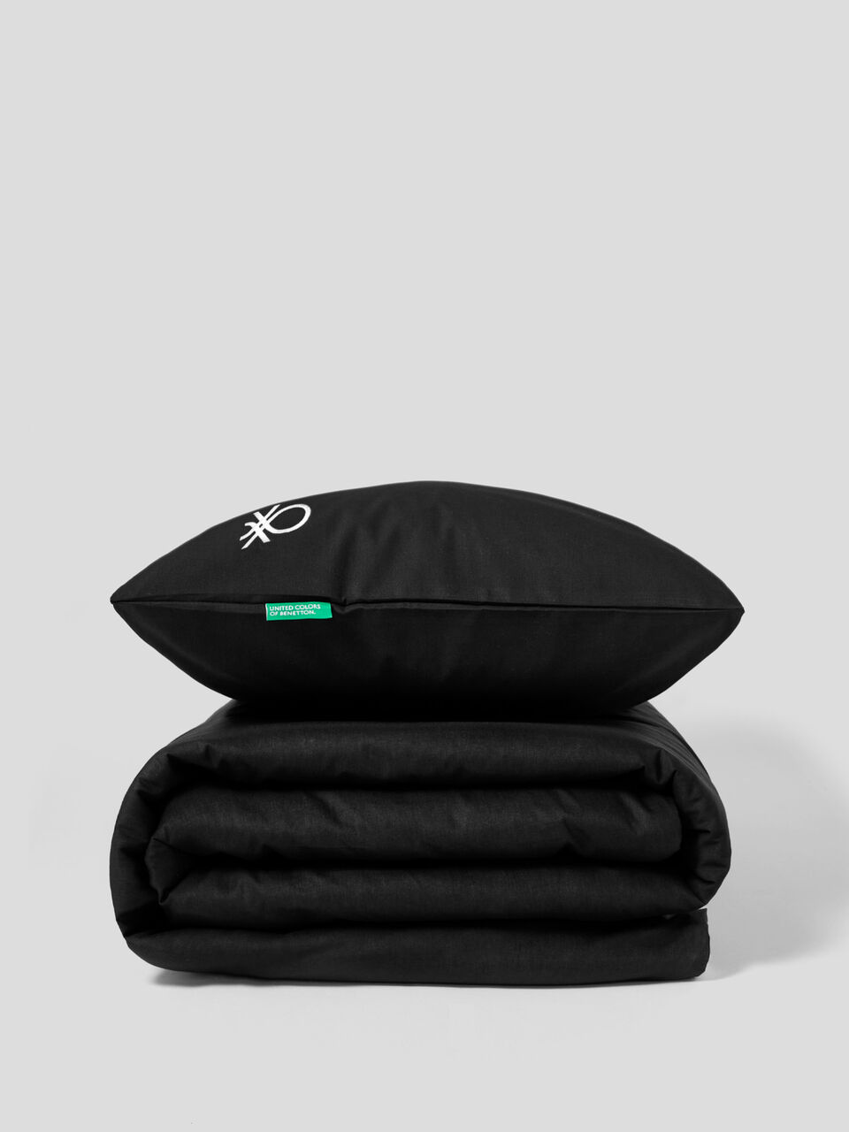 155x200 cm duvet cover and a pillowcase image number 1