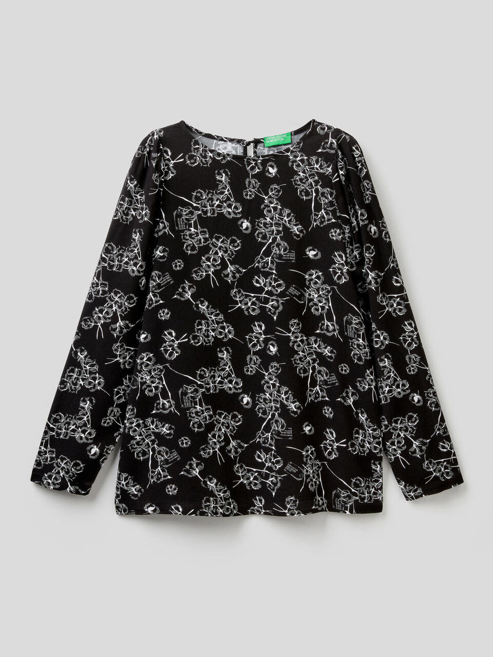 Blouse with print image number 1