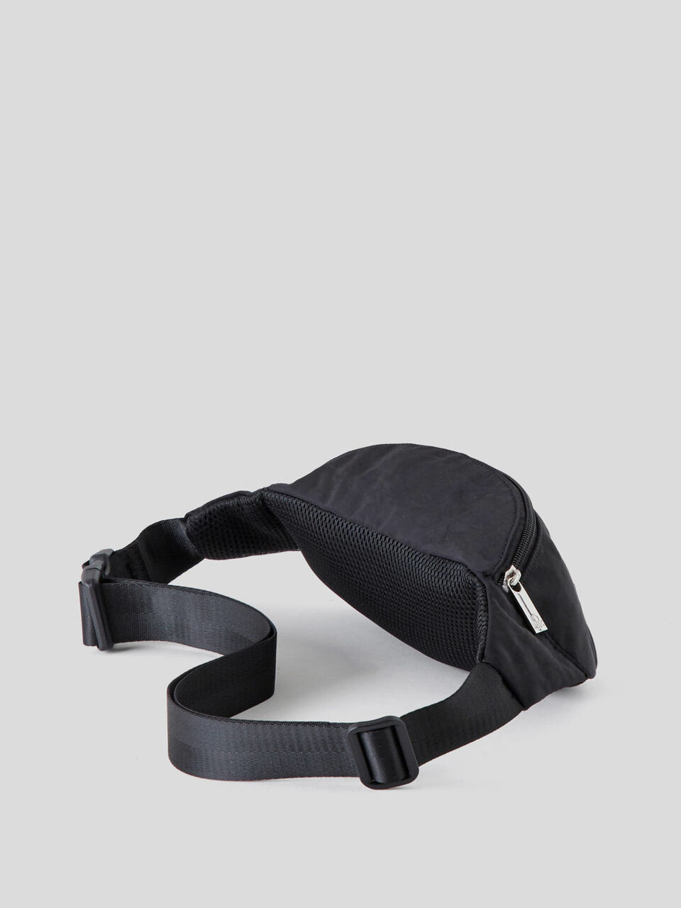 Unisex bum bag with embroidered logo image number 2