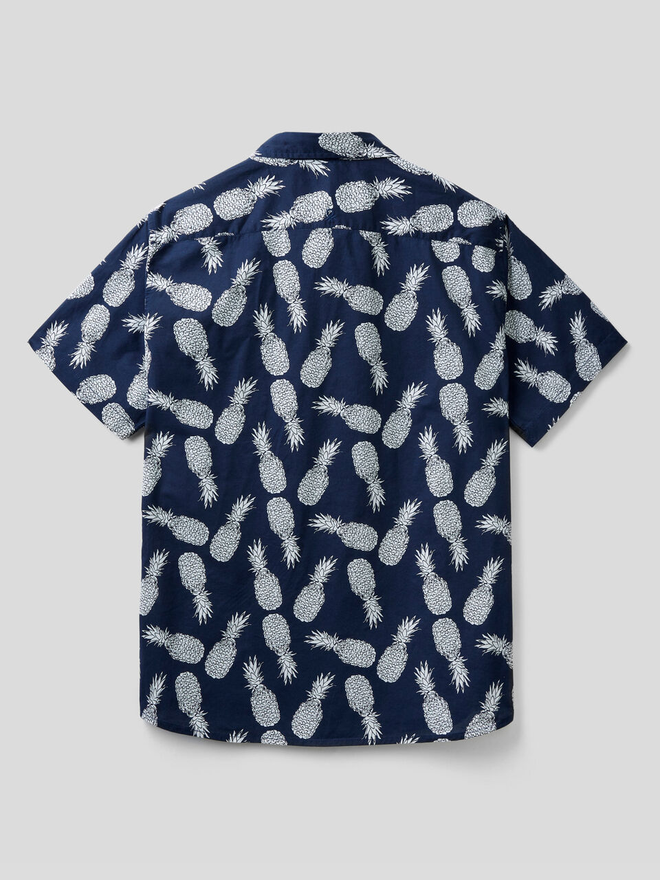 Short sleeve patterned shirt image number 2