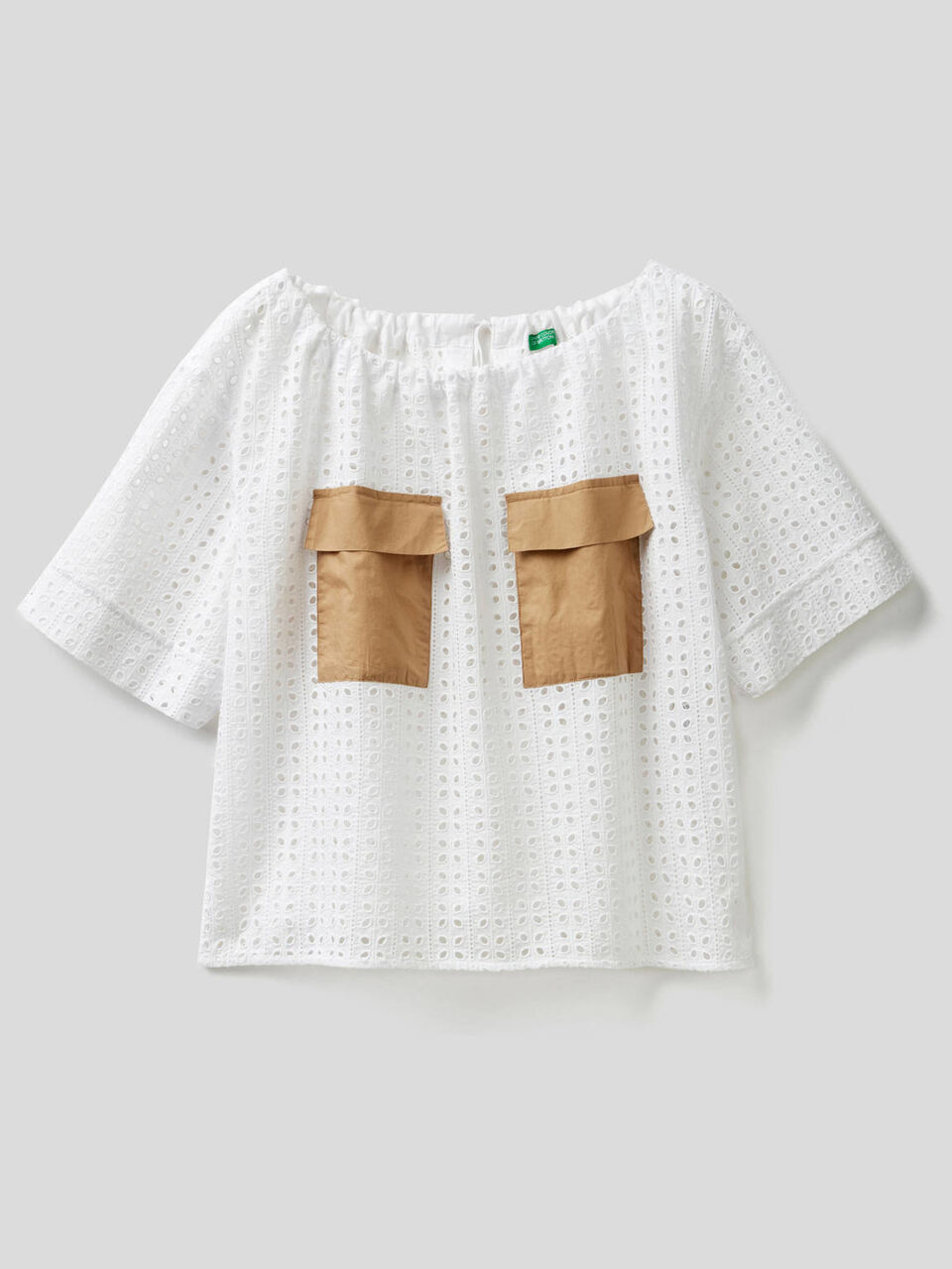 Open-knit blouse with pockets image number 1