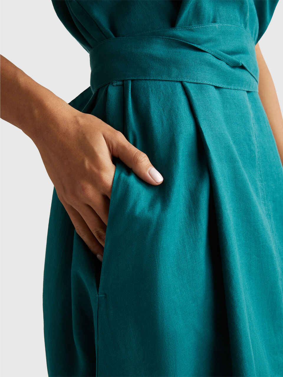 DRESS Women image number null