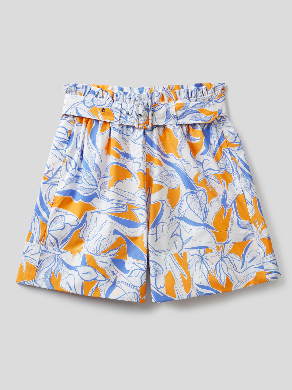 Printed high-waisted bermudas image number 1