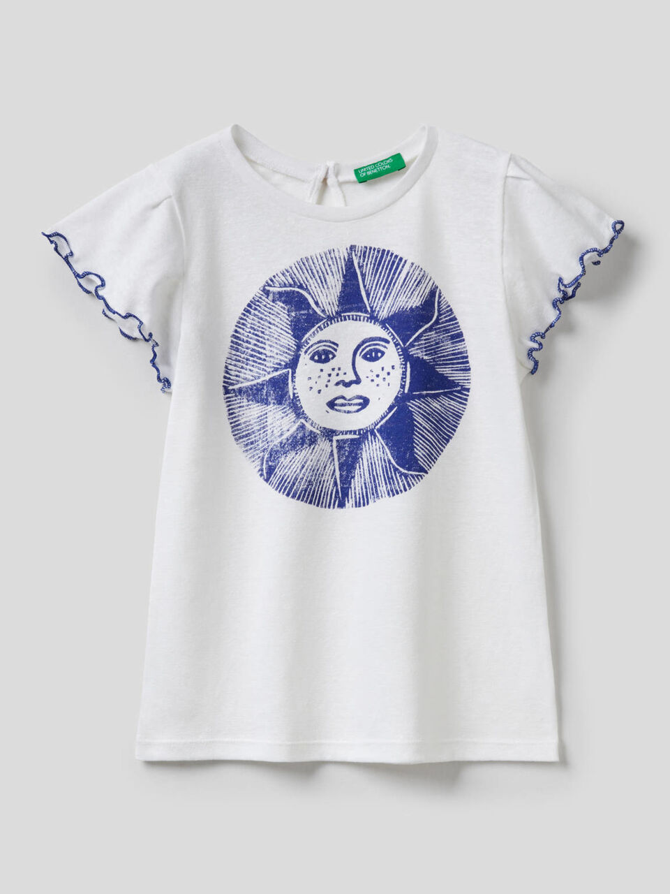 T-shirt with frill sleeve image number 1