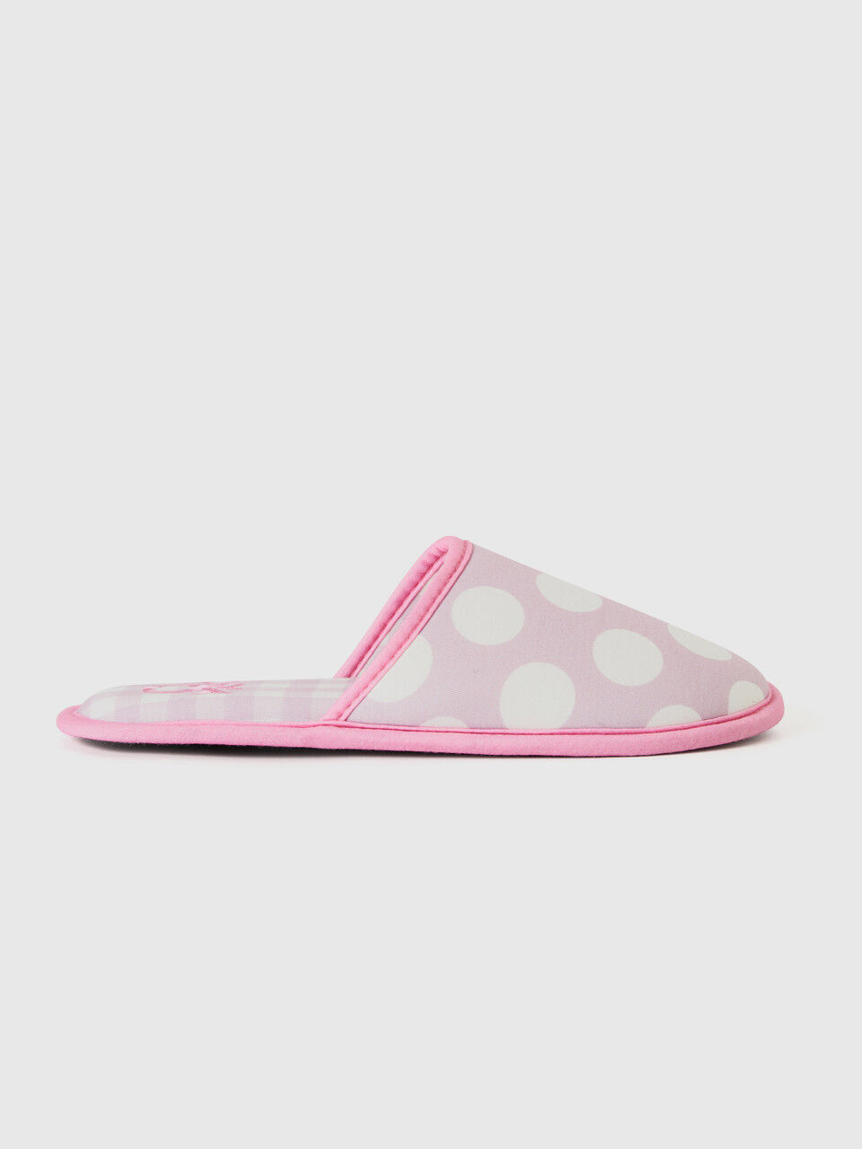 Patterned slippers