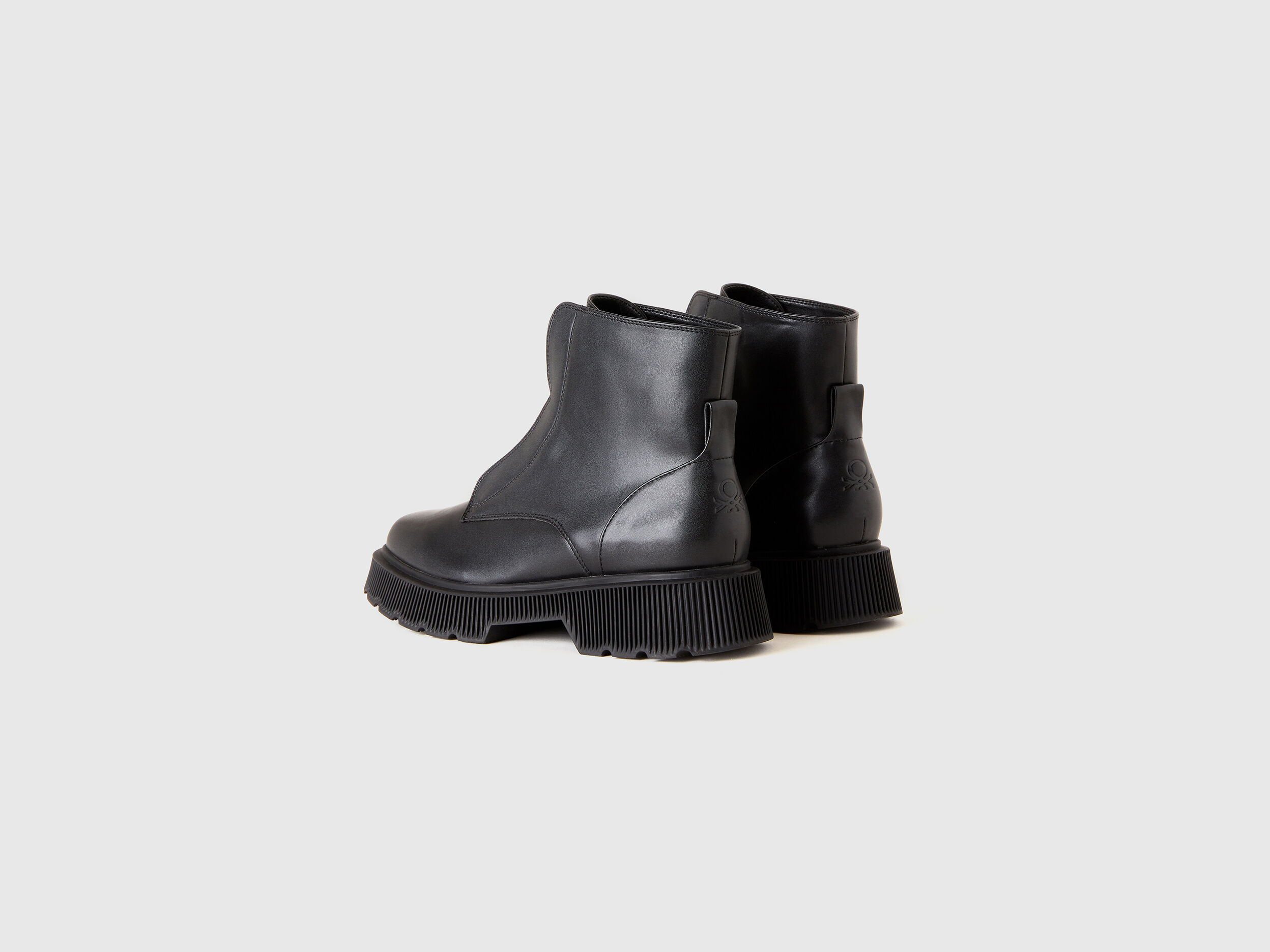 Heavy duty boots with zipper Black Benetton