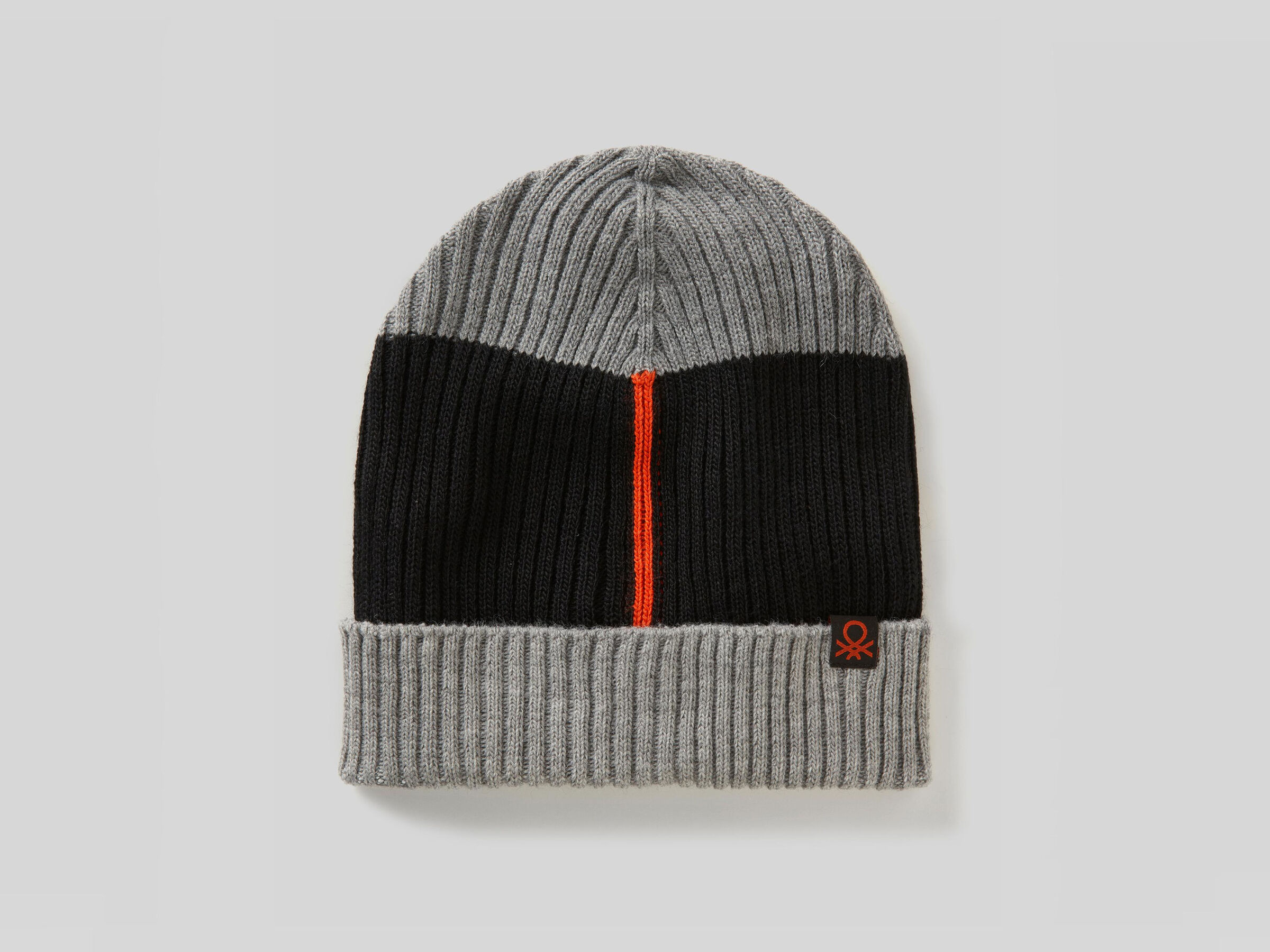 Color block hat image number null
