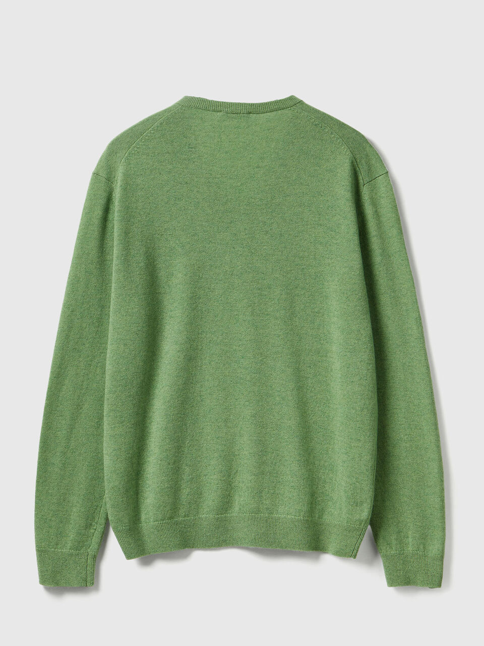 V NECK SWEATER L/S Men image number 2