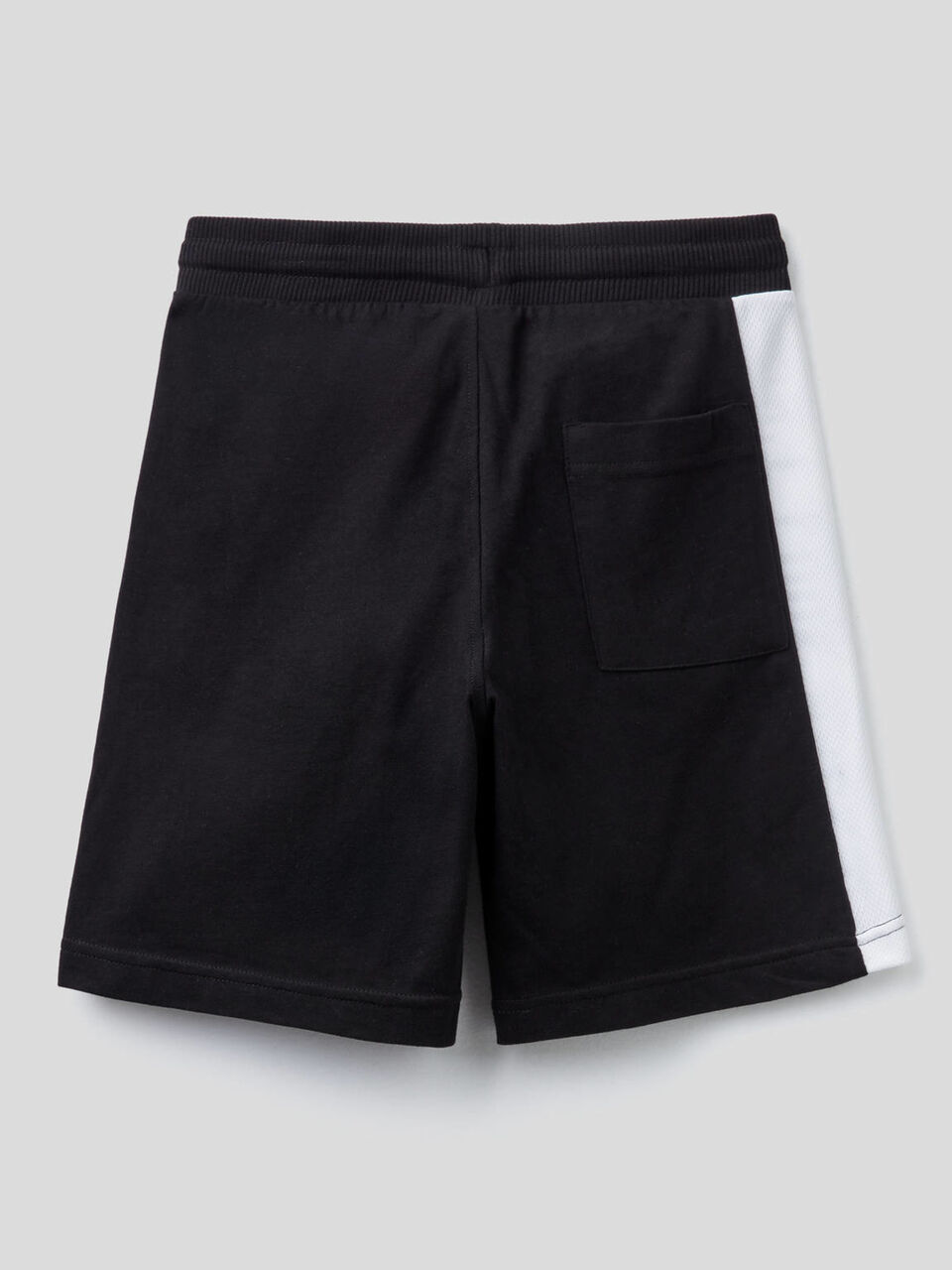 Sporty bermudas with side band image number 2