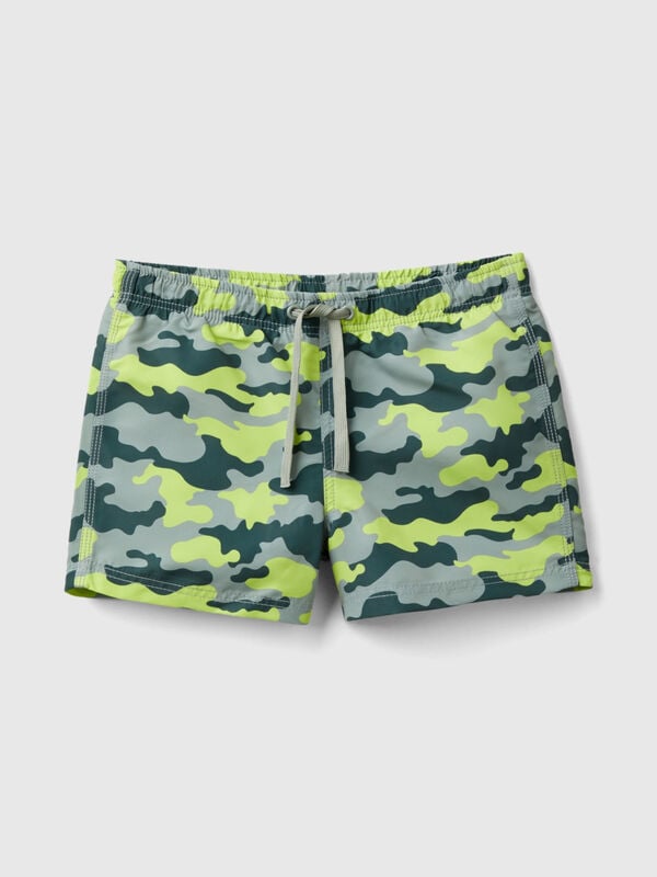 Swim trunks with camouflage print Junior Boy