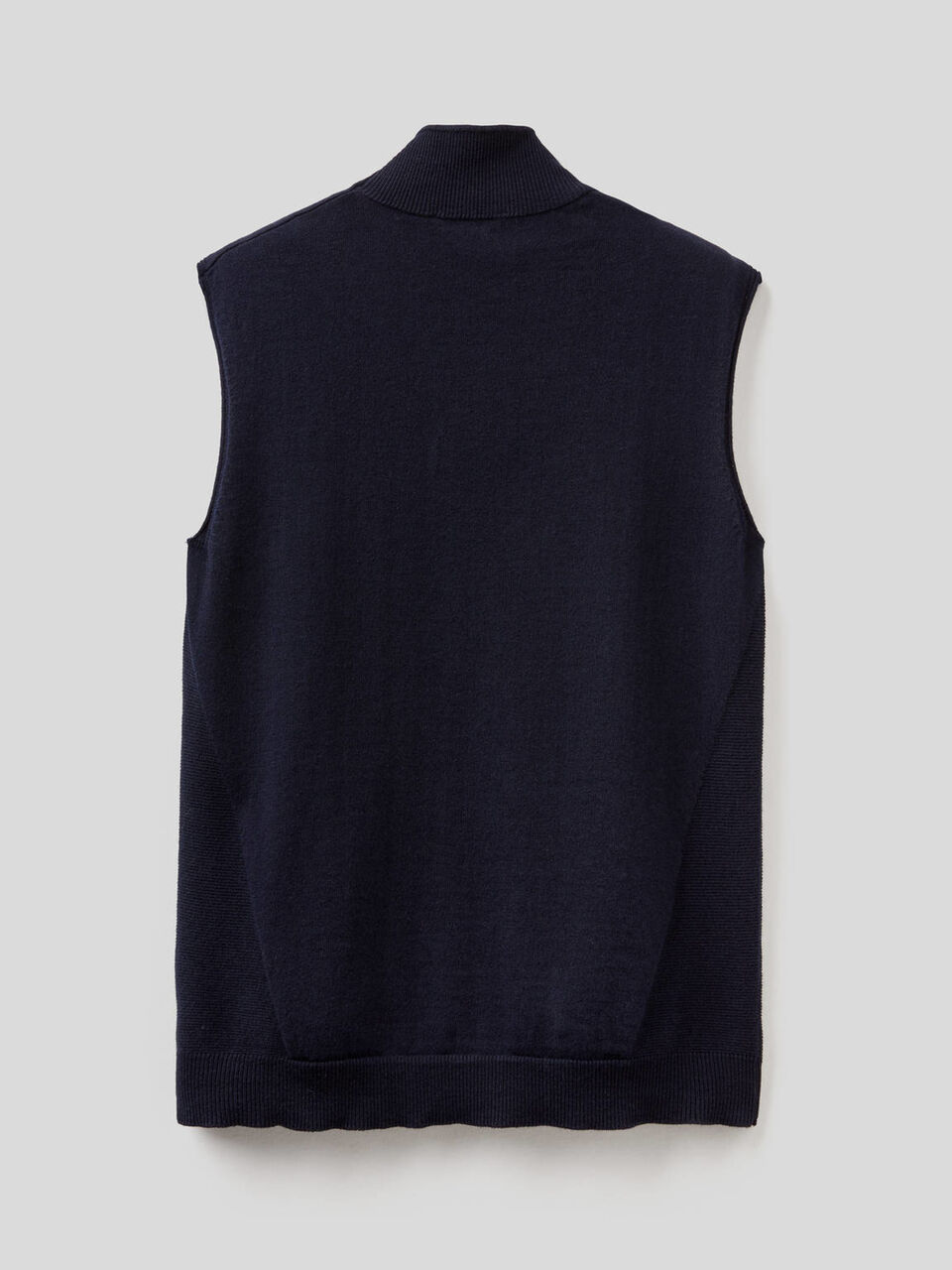 Sleeveless sweater in cashmere blend image number 2