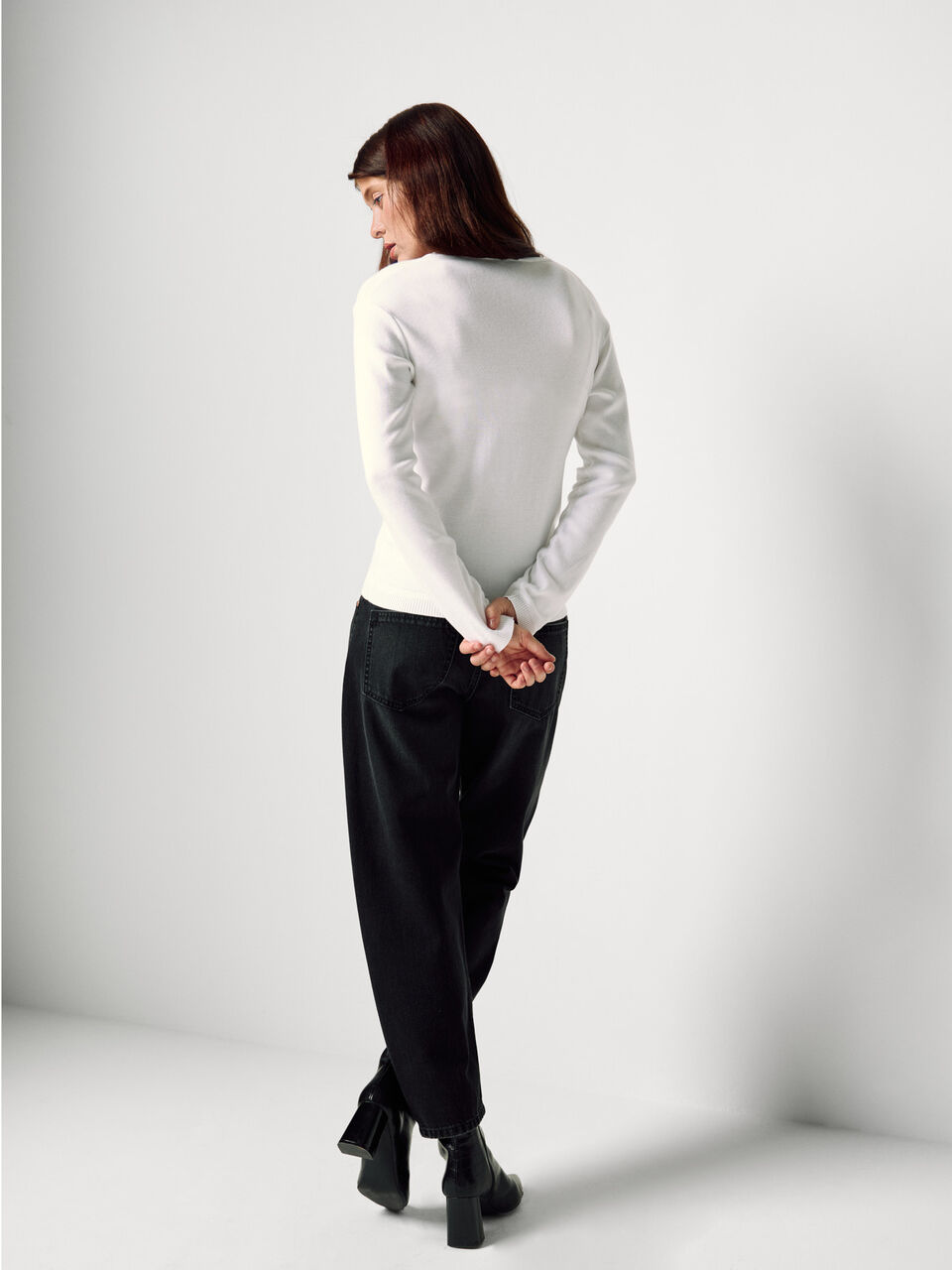 V NECK SWEATER L/S Women image number null