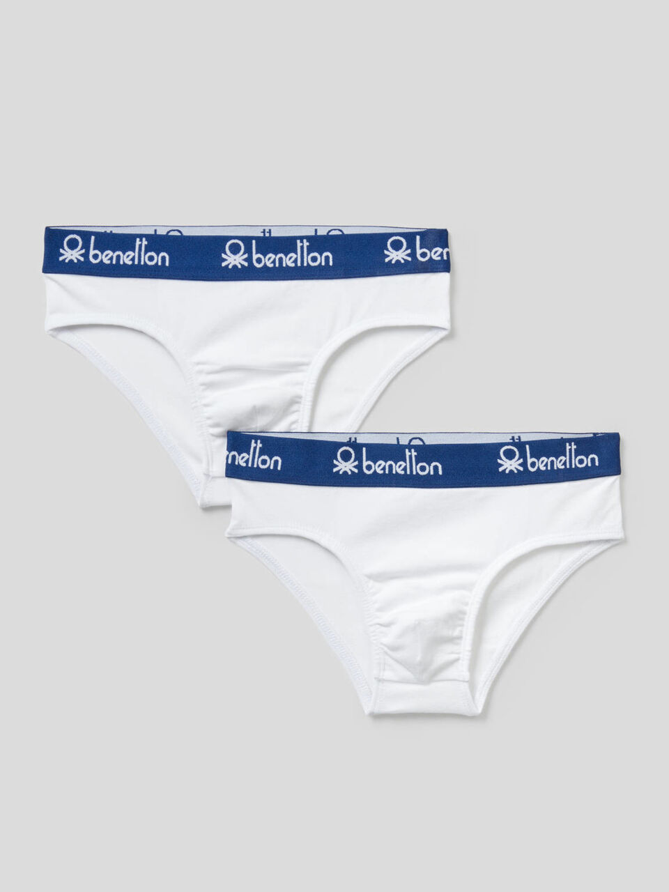 Two pairs of briefs with logoed elastic image number 1