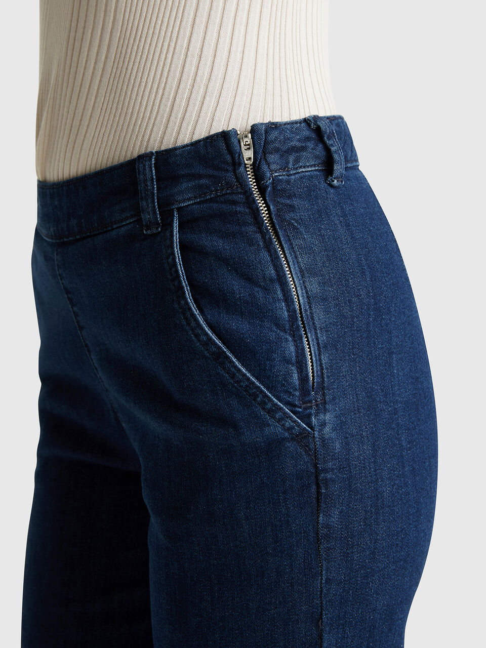 TROUSERS Women image number null