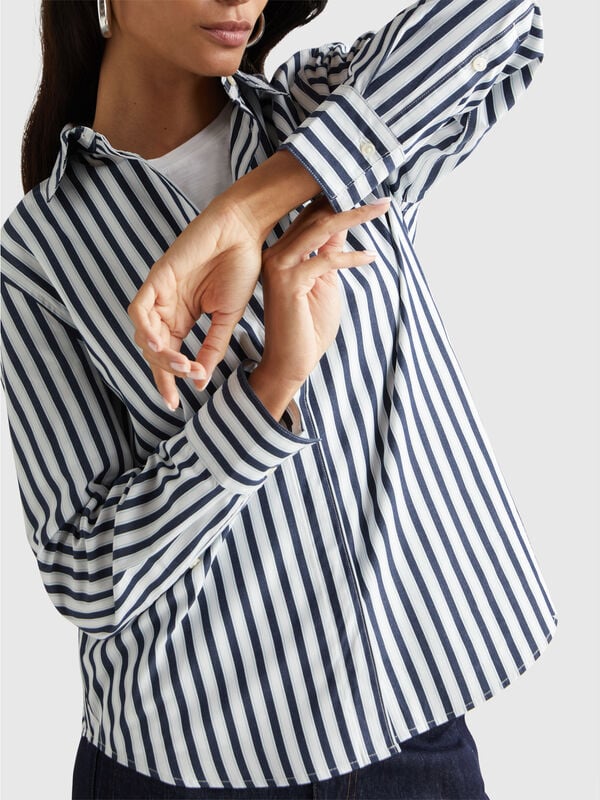 Shirt with vertical stripes Women