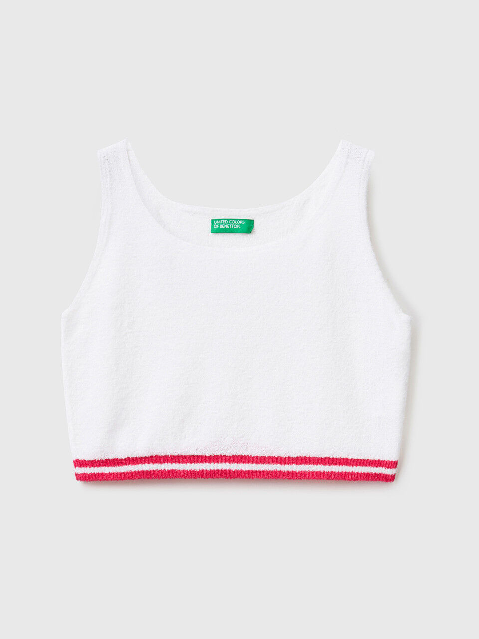 Short top in bouclé yarn