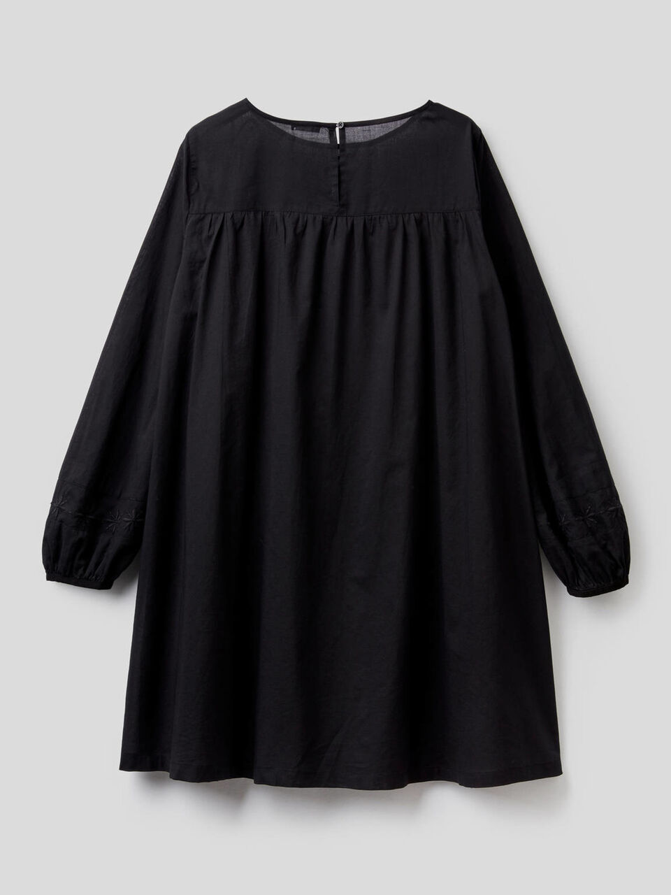Dress in lightweight cotton with embroidery image number 2
