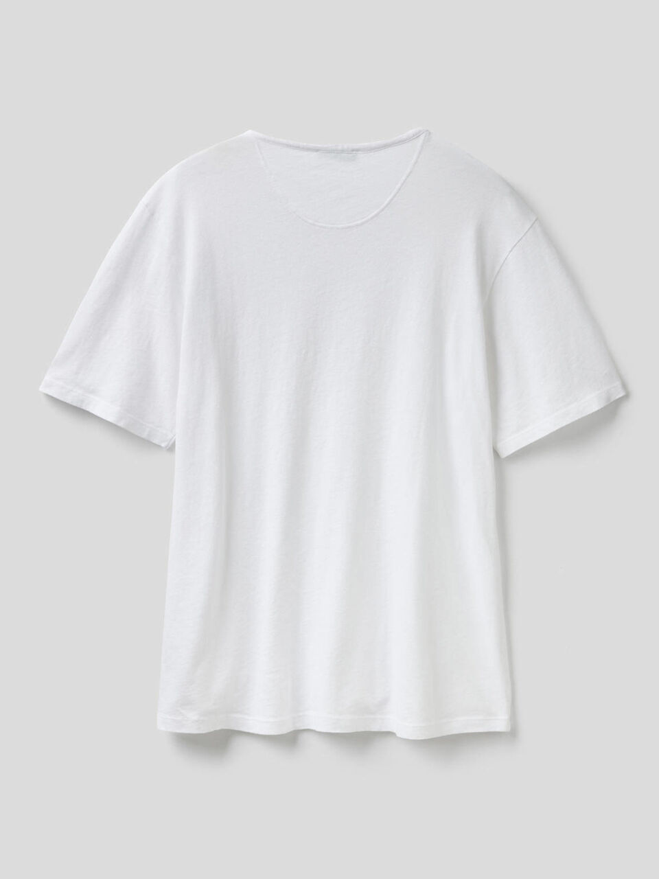 Henley t-shirt in linen blend image number 2
