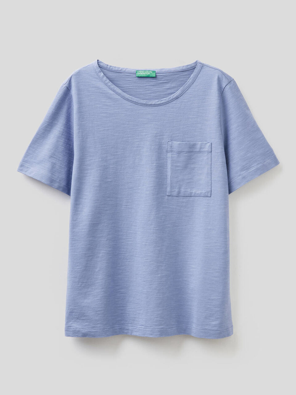 Solid color t-shirt with pocket image number 1